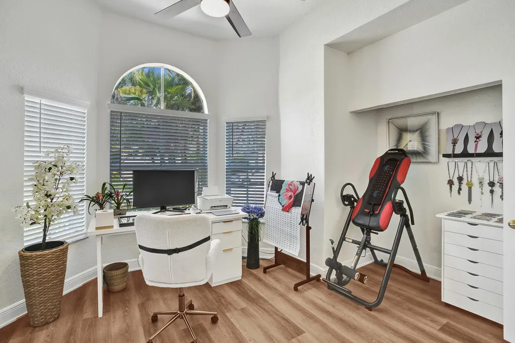 5860 NW 120th Avenue Coral Springs FL 33076