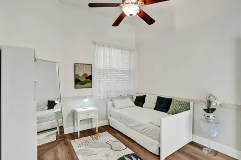 5860 NW 120th Avenue Coral Springs FL 33076