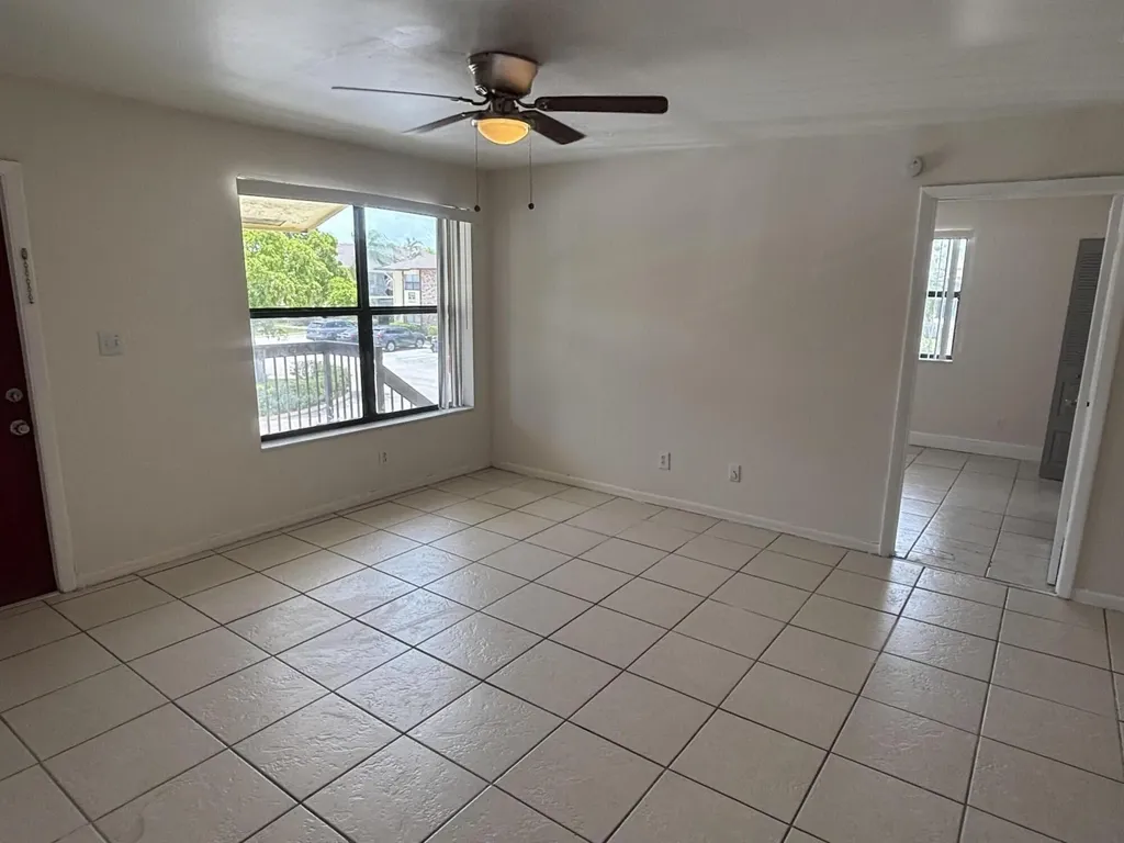 10020 Winding Lake Road Sunrise FL 33351