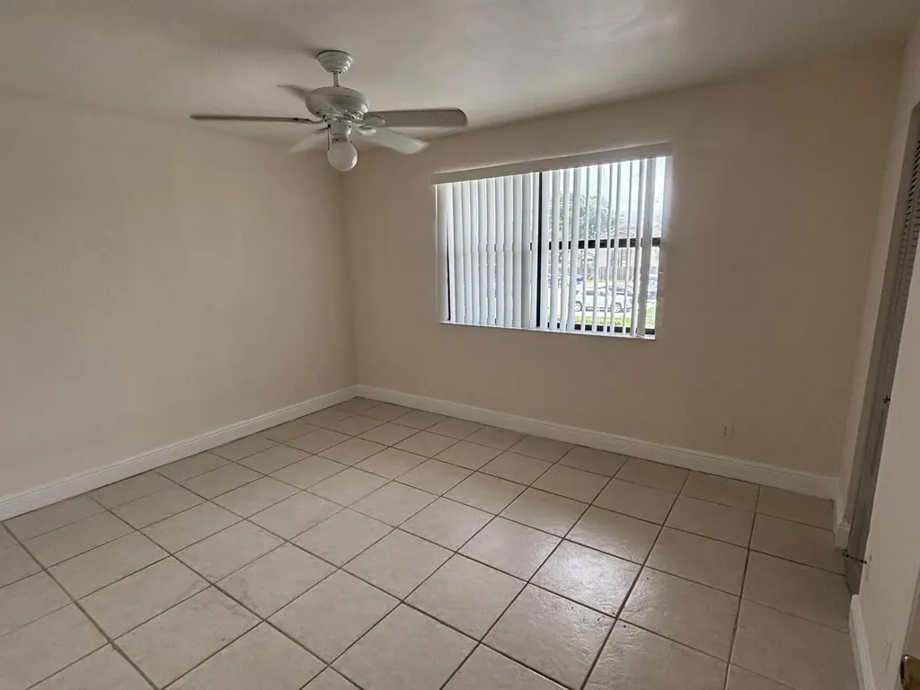 10020 Winding Lake Road Sunrise FL 33351