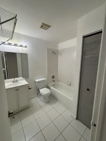 10020 Winding Lake Road Sunrise FL 33351