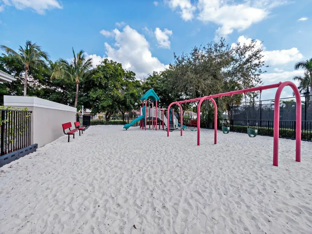 11289 NW 65th Manor Parkland FL 33076