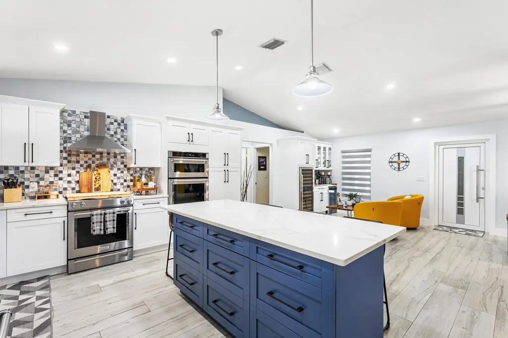 1750 17th Avenue N Lake Worth Beach FL 33460