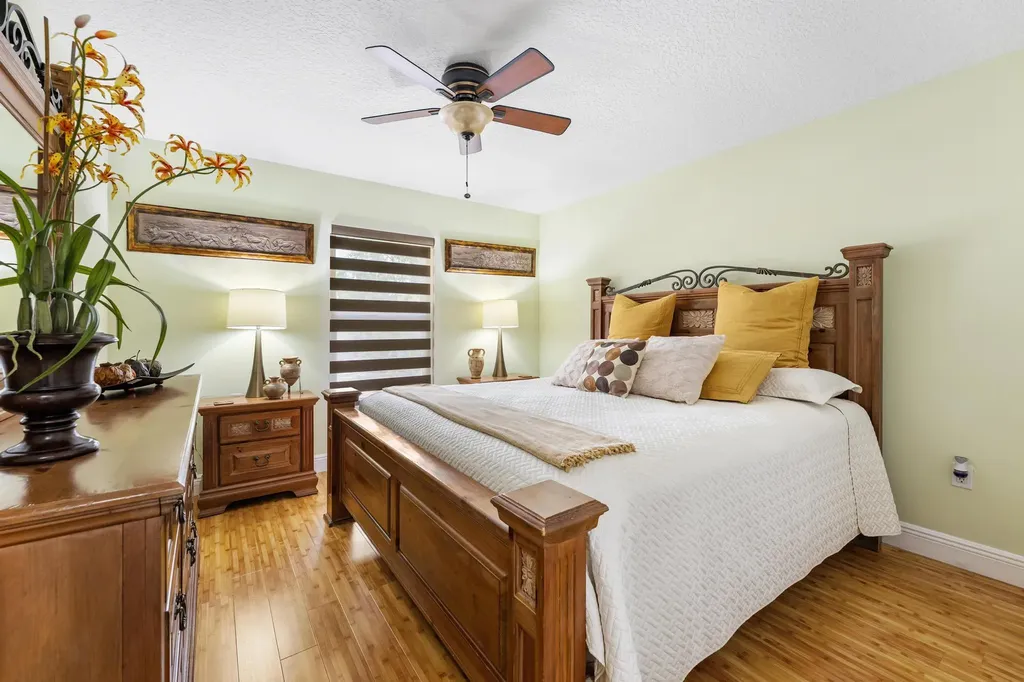 1750 17th Avenue N Lake Worth Beach FL 33460