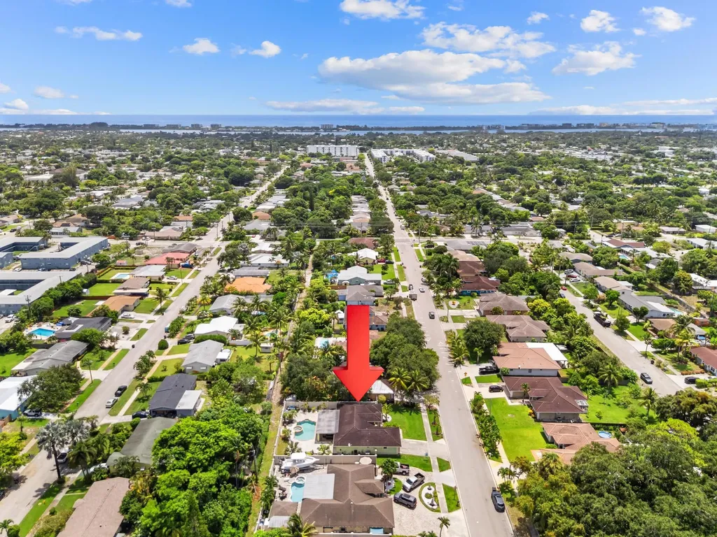 1750 17th Avenue N Lake Worth Beach FL 33460