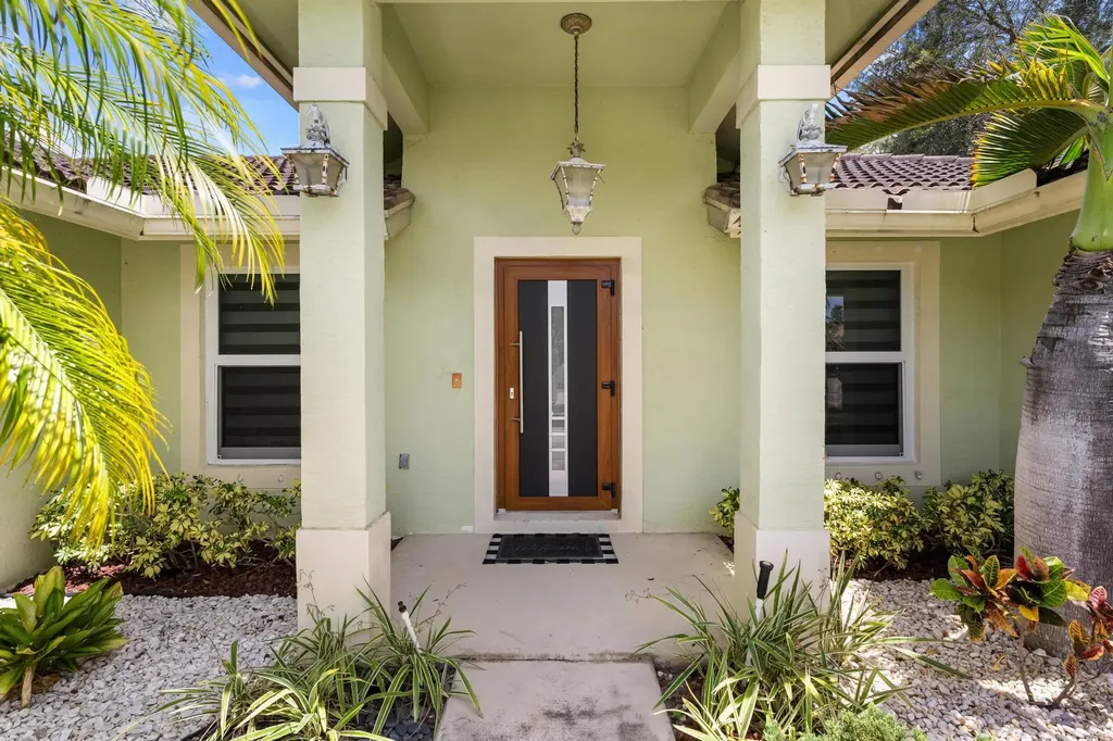 1750 17th Avenue N Lake Worth Beach FL 33460