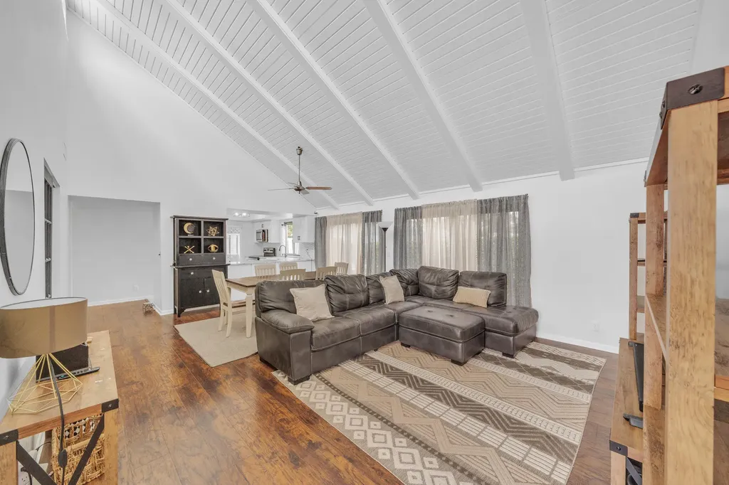 235 NW 15th Street Boca Raton FL 33432