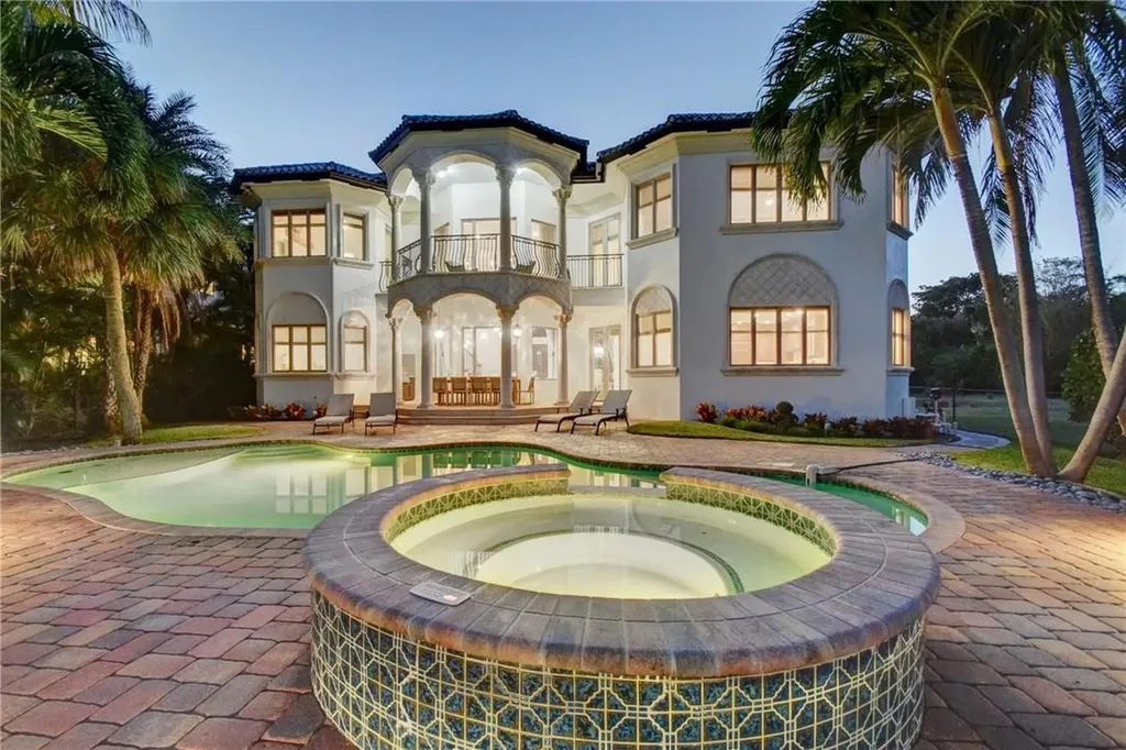 1320 S Lakeside Drive Lake Worth Beach FL 33460
