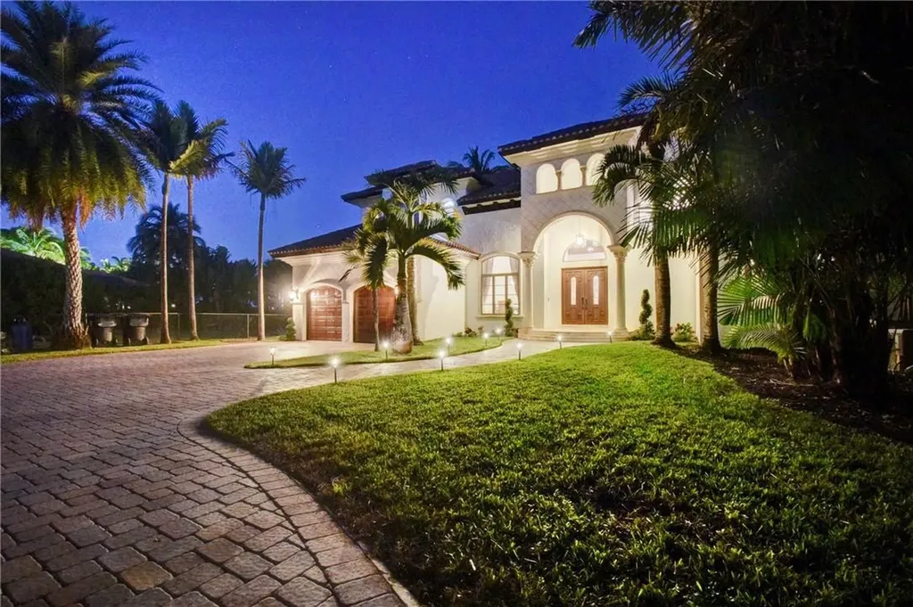 1320 S Lakeside Drive Lake Worth Beach FL 33460