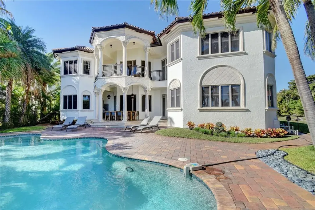 1320 S Lakeside Drive Lake Worth Beach FL 33460