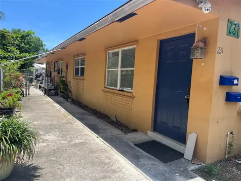 231 SW 8th Street Dania Beach FL 33004
