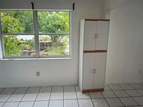 231 SW 8th Street Dania Beach FL 33004