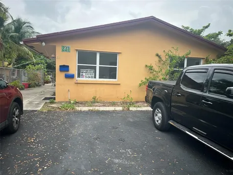 231 SW 8th Street Dania Beach FL 33004