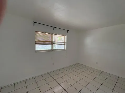 231 SW 8th Street Dania Beach FL 33004