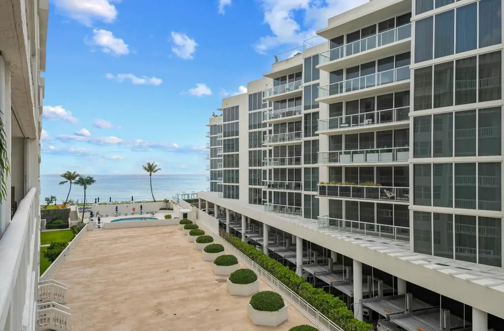 3570 S Ocean Boulevard South Palm Beach FL 33480