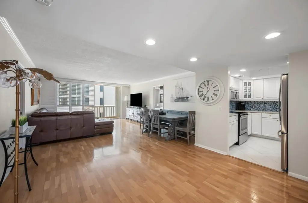 3570 S Ocean Boulevard South Palm Beach FL 33480