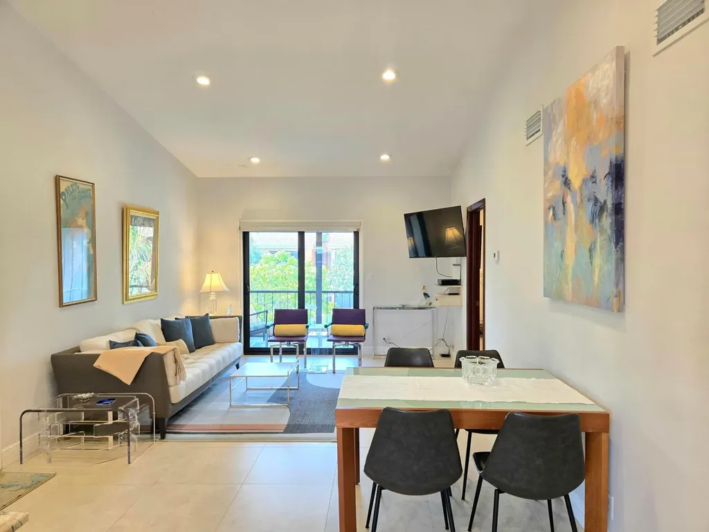 50 SE 12th Street Boca Raton FL 33432