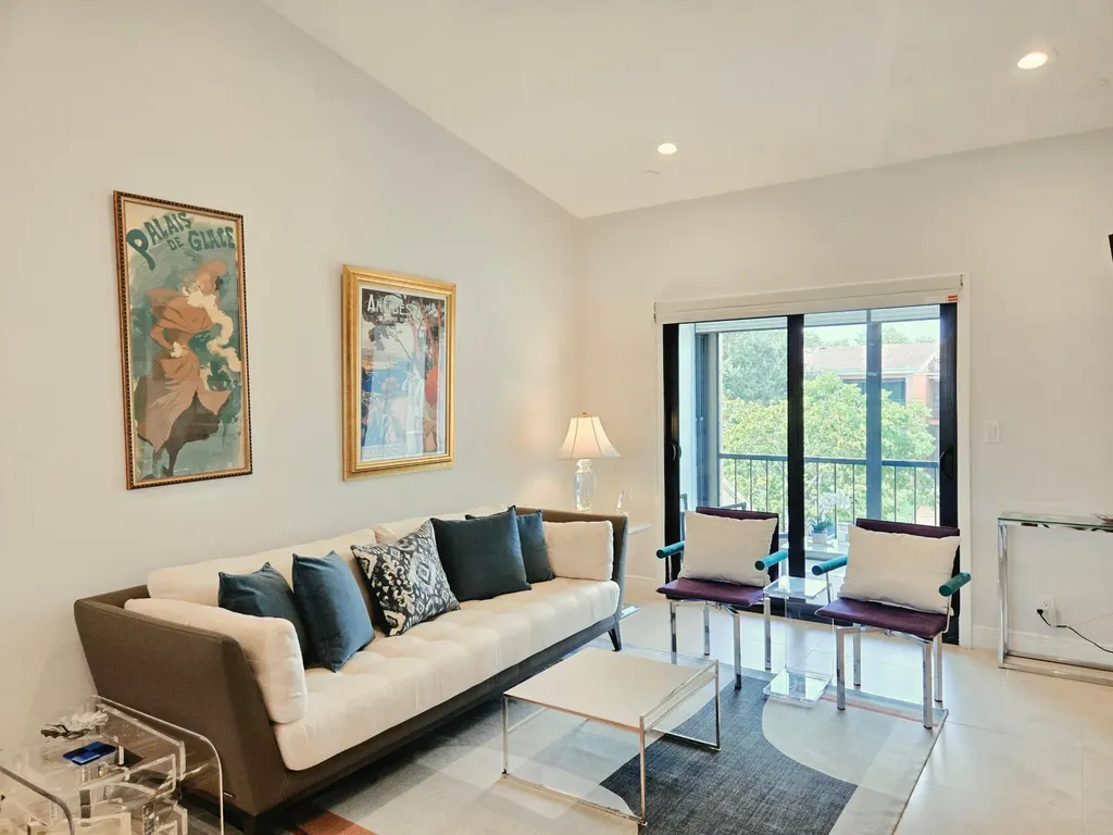 50 SE 12th Street Boca Raton FL 33432