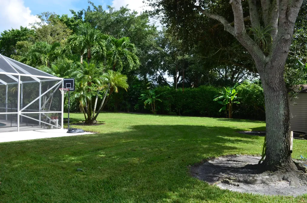 9242 Olmstead Drive Lake Worth FL 33467
