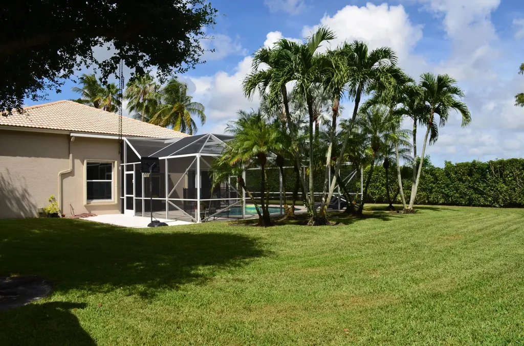 9242 Olmstead Drive Lake Worth FL 33467
