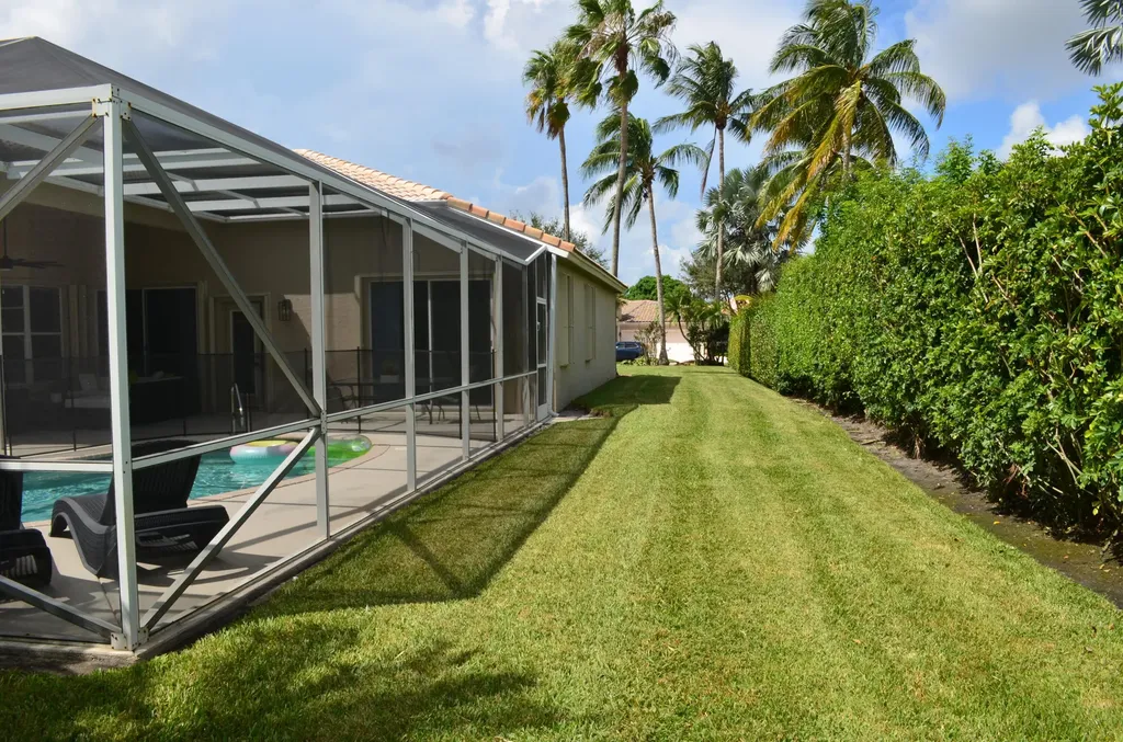 9242 Olmstead Drive Lake Worth FL 33467