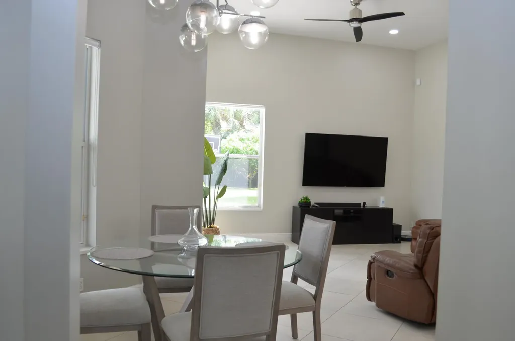 9242 Olmstead Drive Lake Worth FL 33467