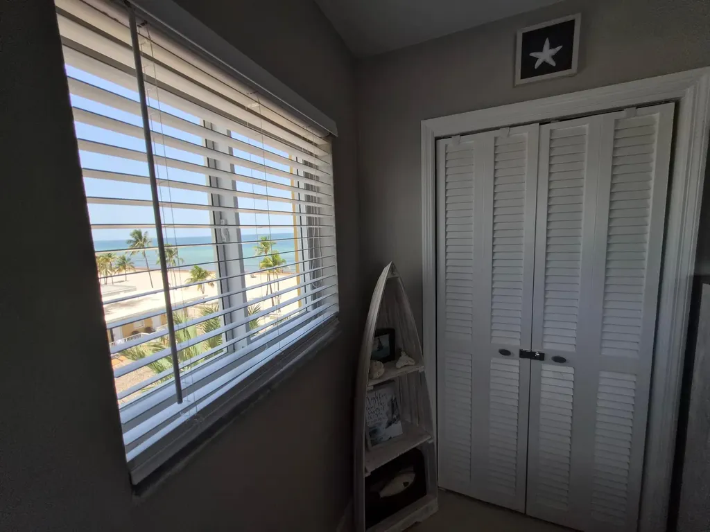 1815 N Surf Road Hollywood FL 33019