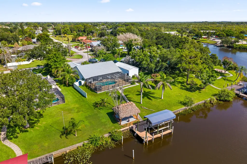 446 S Naranja Avenue Port St Lucie FL 34983