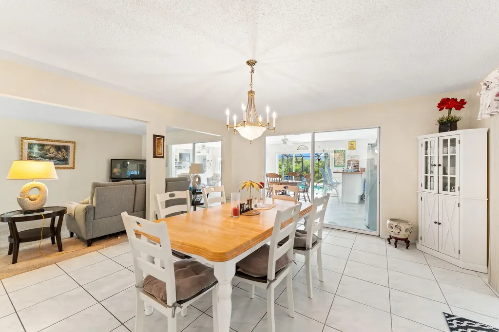 446 S Naranja Avenue Port St Lucie FL 34983