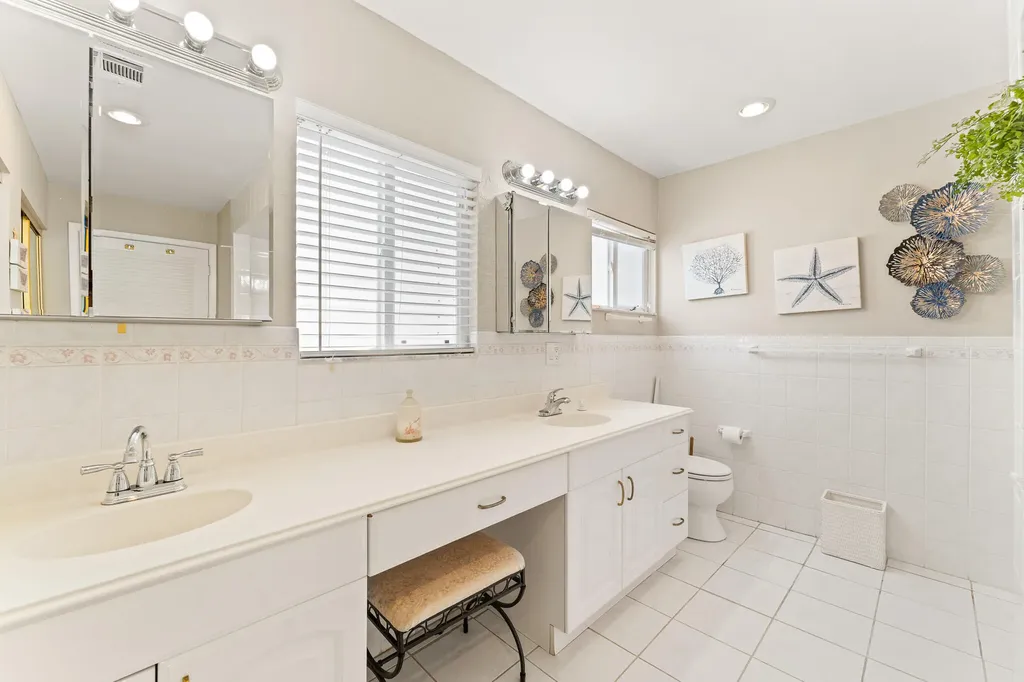 446 S Naranja Avenue Port St Lucie FL 34983
