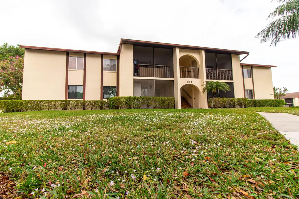 4987 Sable Pine Circle West Palm Beach FL 33417