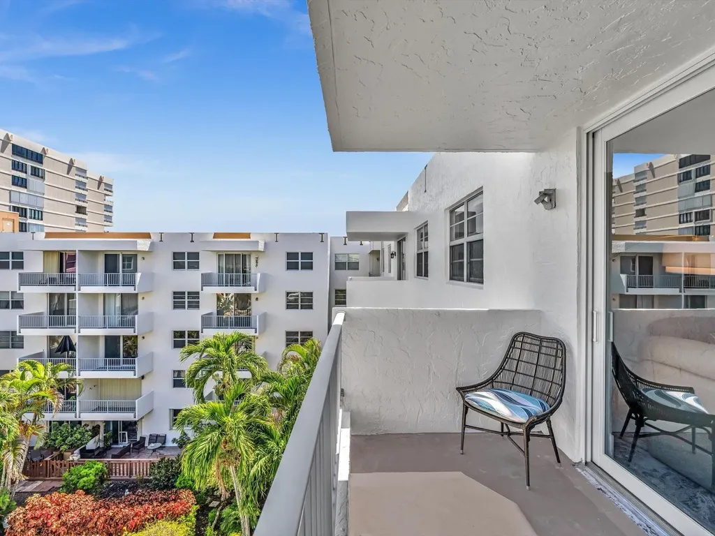 1421 S Ocean Boulevard Pompano Beach FL 33062