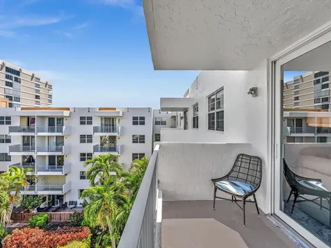 1421 S Ocean Boulevard Pompano Beach FL 33062