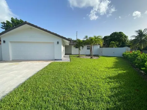 1831 East Court Lake Clarke Shores FL 33406