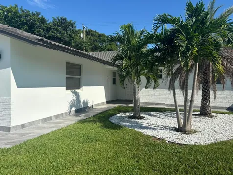 1831 East Court Lake Clarke Shores FL 33406