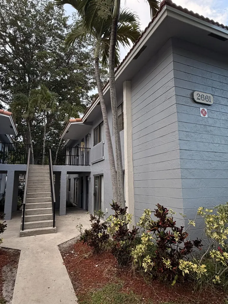 2661 Riverside Drive Coral Springs FL 33065