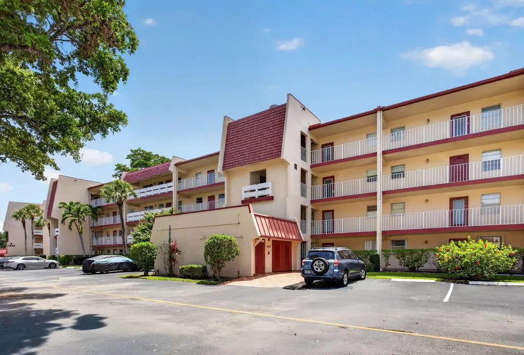 1030 Country Club Drive Margate FL 33063