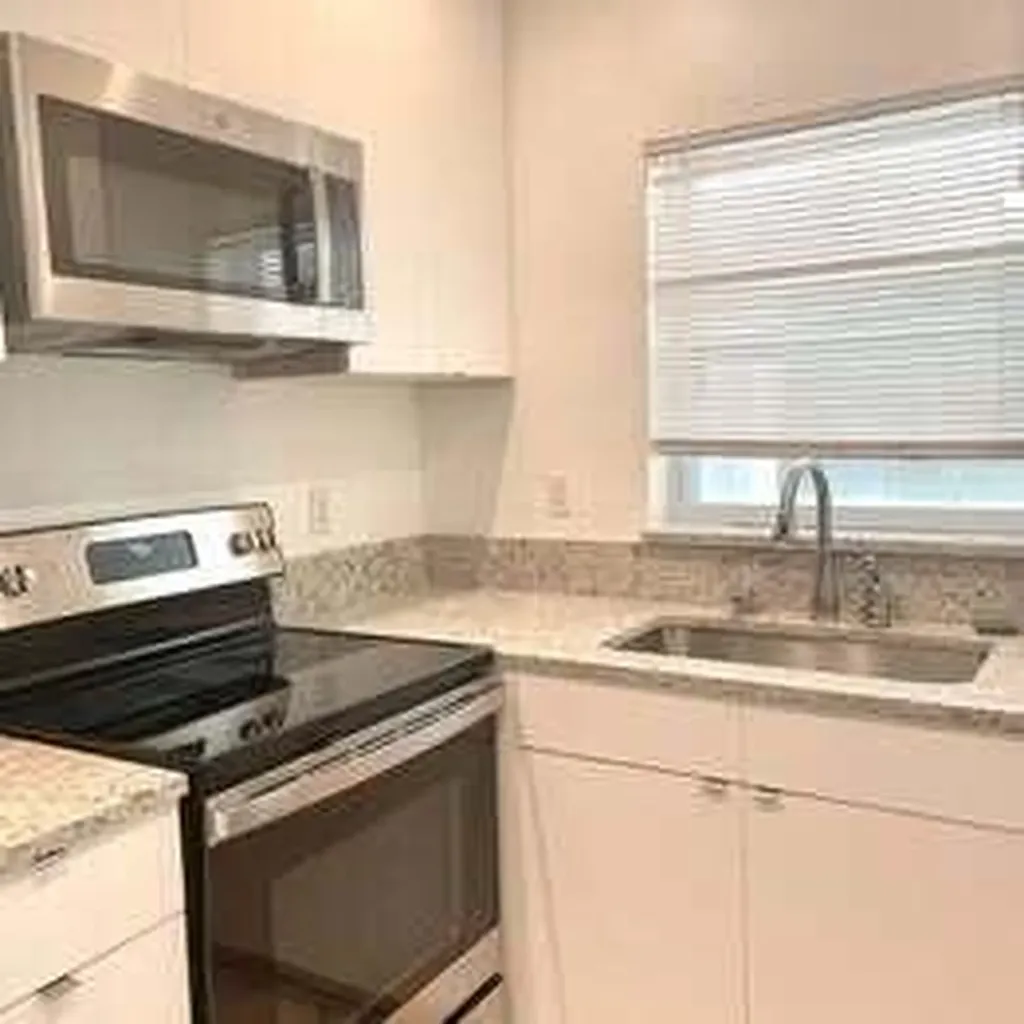 905-907 SW 11th Avenue Fort Lauderdale FL 33315