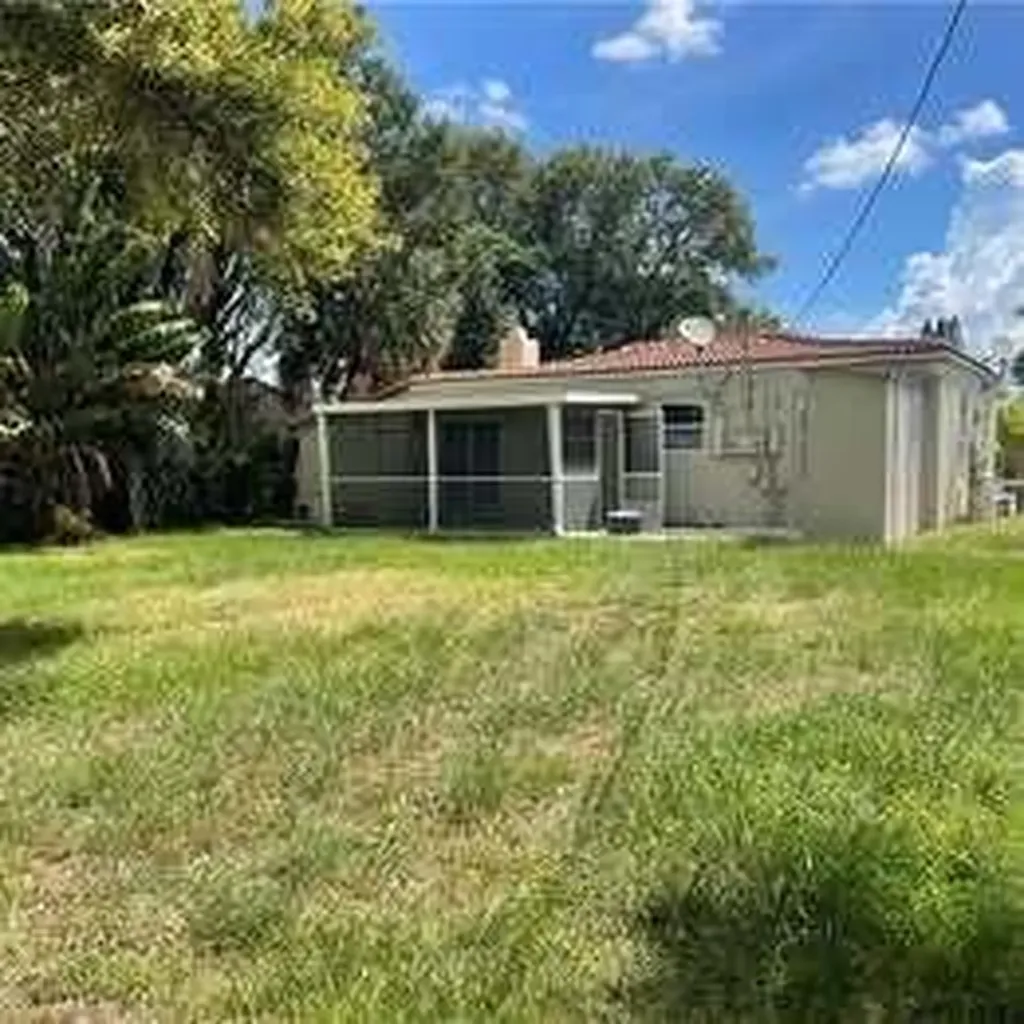 905-907 SW 11th Avenue Fort Lauderdale FL 33315