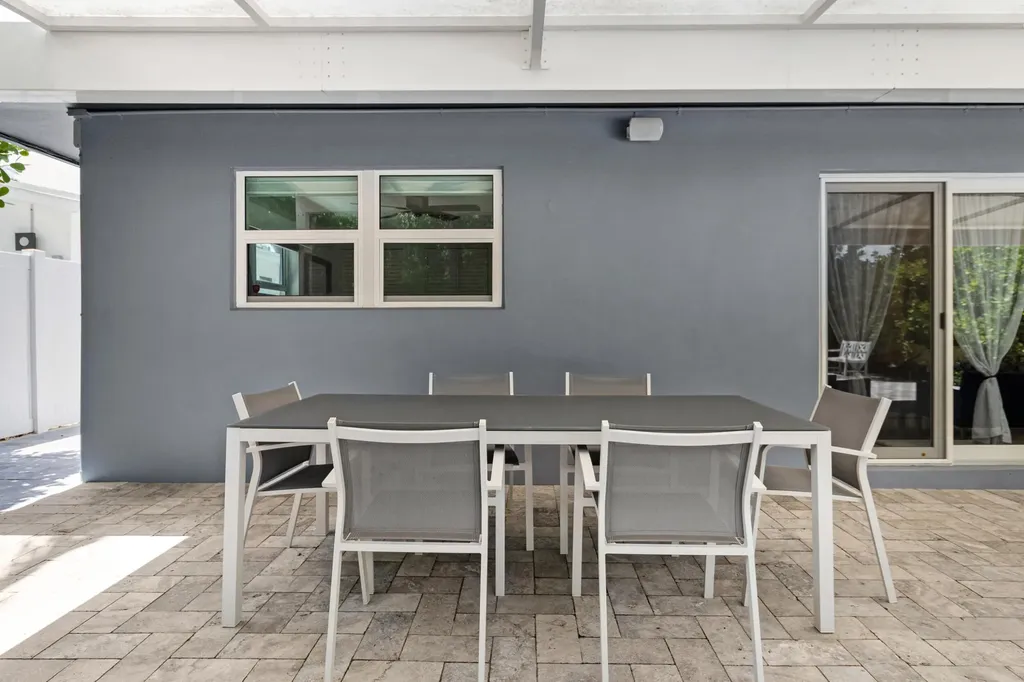 3319 NE 18th Street Fort Lauderdale FL 33305
