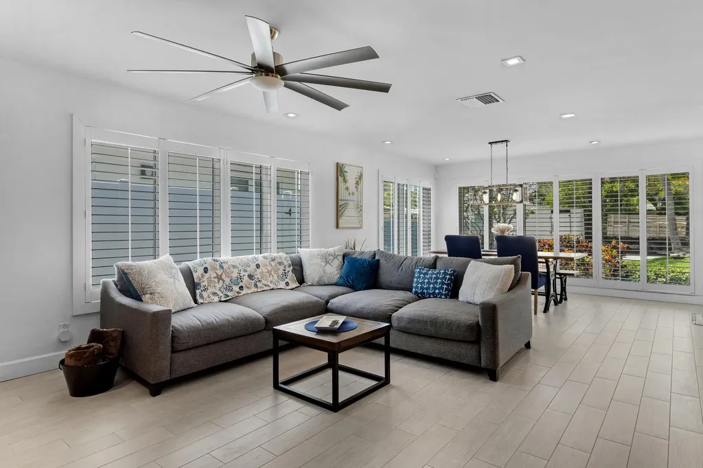 3319 NE 18th Street Fort Lauderdale FL 33305