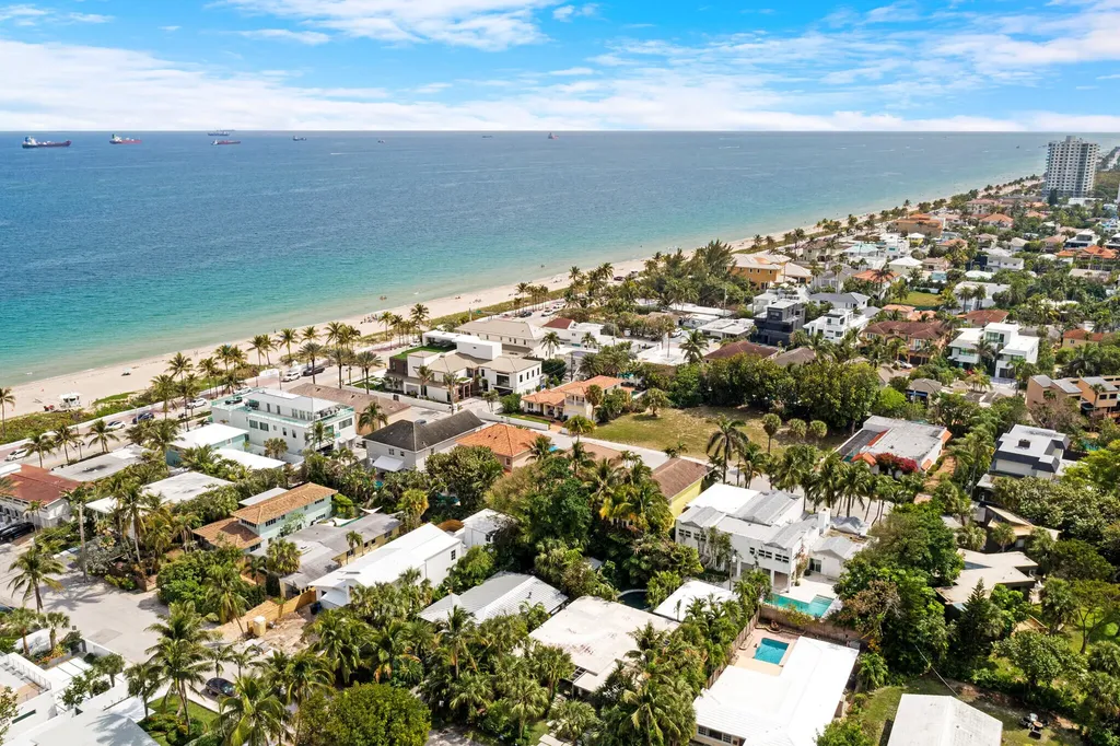 3319 NE 18th Street Fort Lauderdale FL 33305