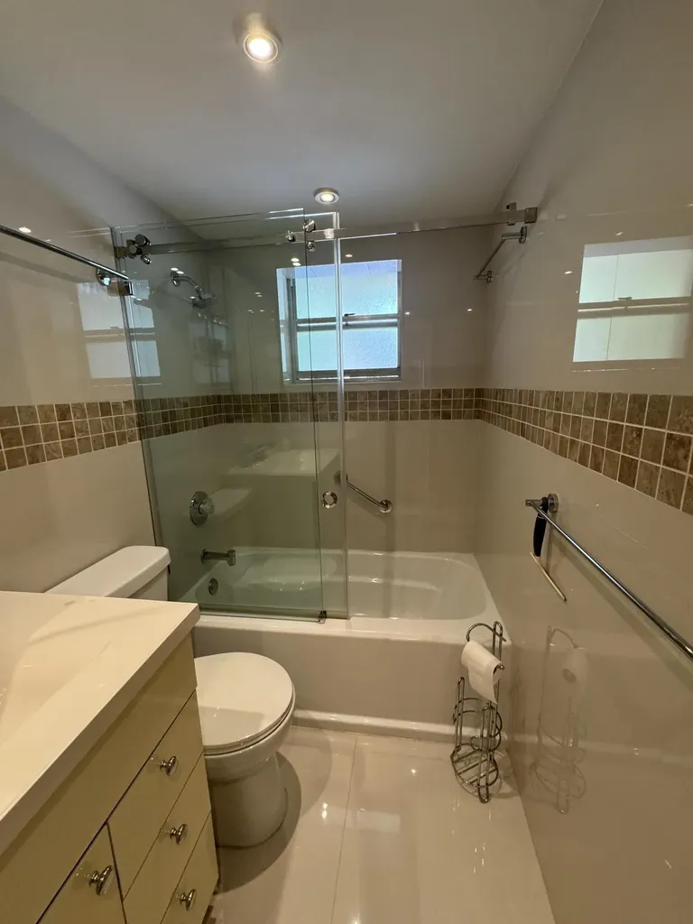 220 Kings Point Drive Sunny Isles Beach FL 33160