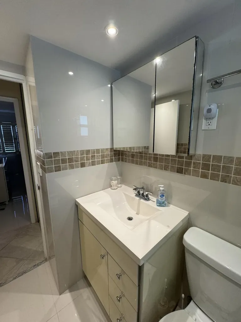 220 Kings Point Drive Sunny Isles Beach FL 33160