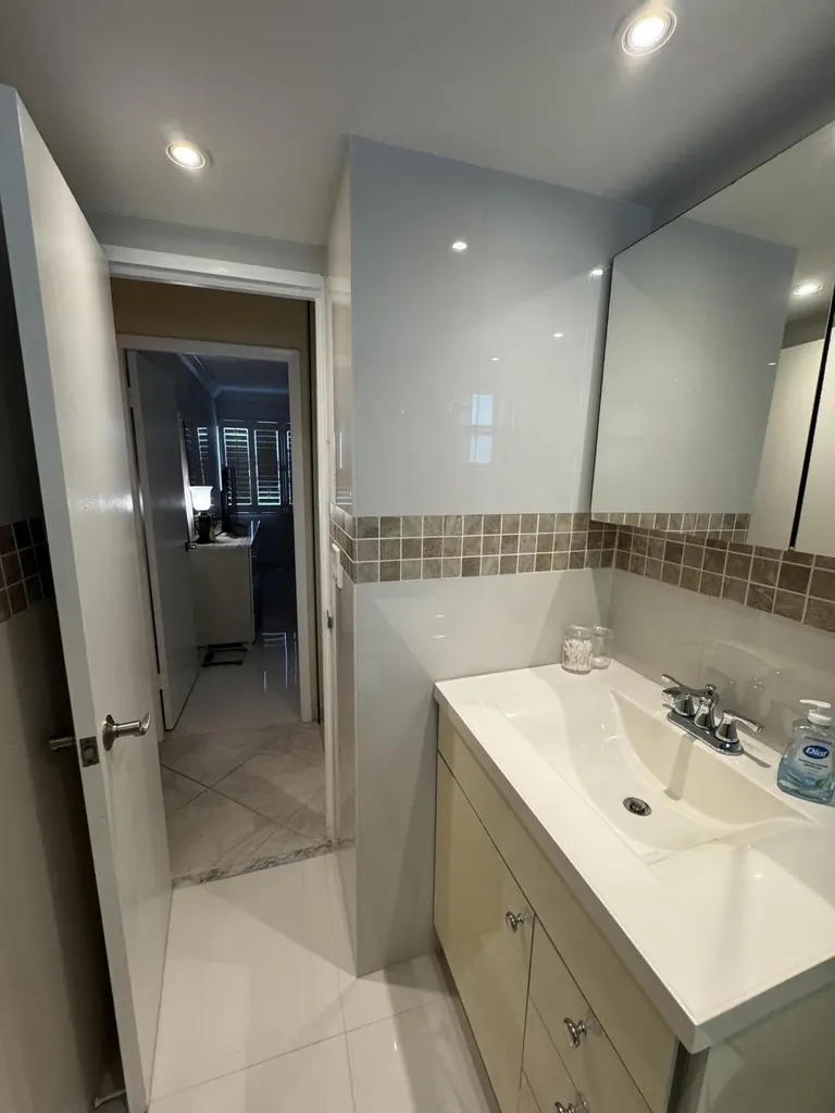 220 Kings Point Drive Sunny Isles Beach FL 33160