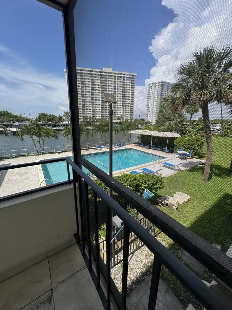 220 Kings Point Drive Sunny Isles Beach FL 33160