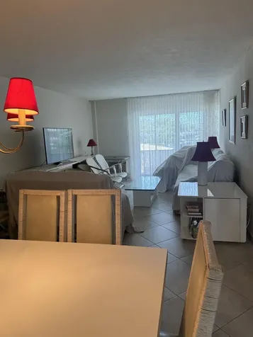 220 Kings Point Drive Sunny Isles Beach FL 33160