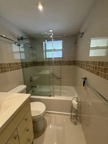 220 Kings Point Drive Sunny Isles Beach FL 33160