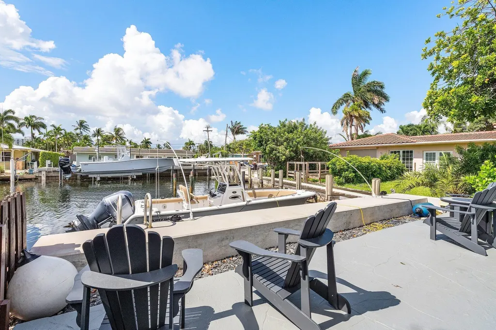 2200 SE 9th Street Pompano Beach FL 33062