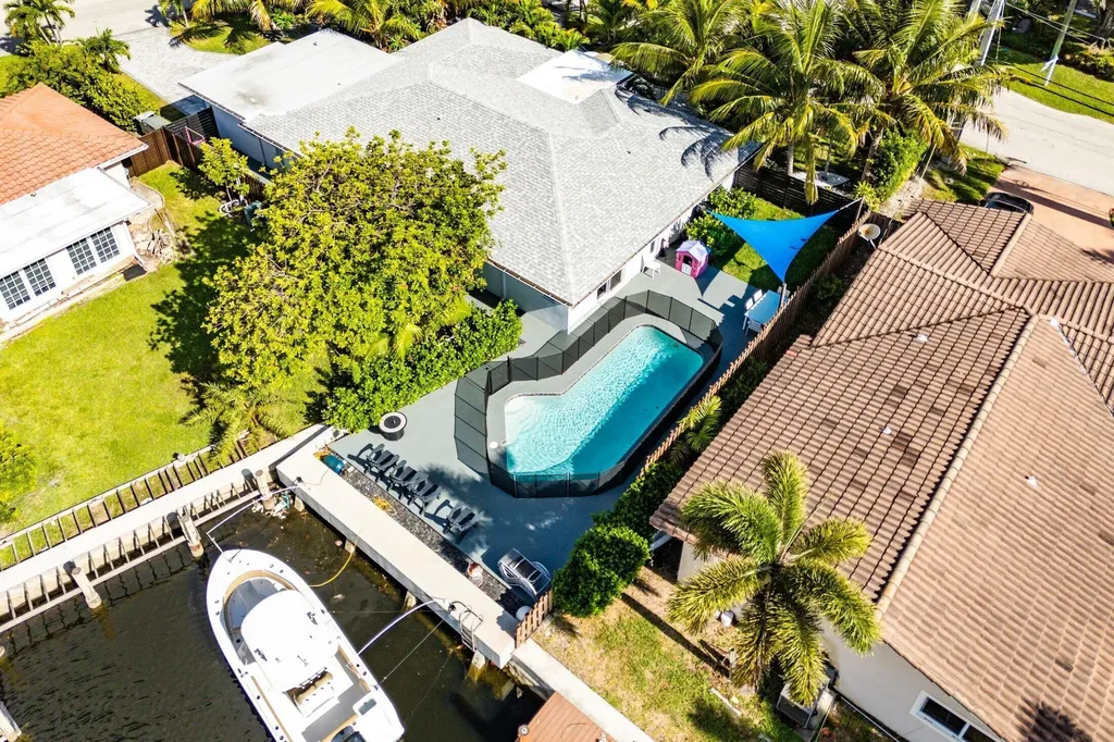 2200 SE 9th Street Pompano Beach FL 33062
